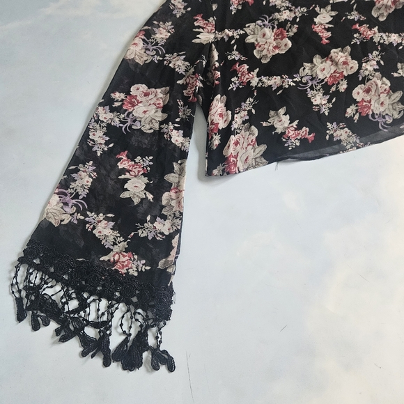 Boho Floral Bell-Sleeve Top Floral Top - Picture 10 of 16